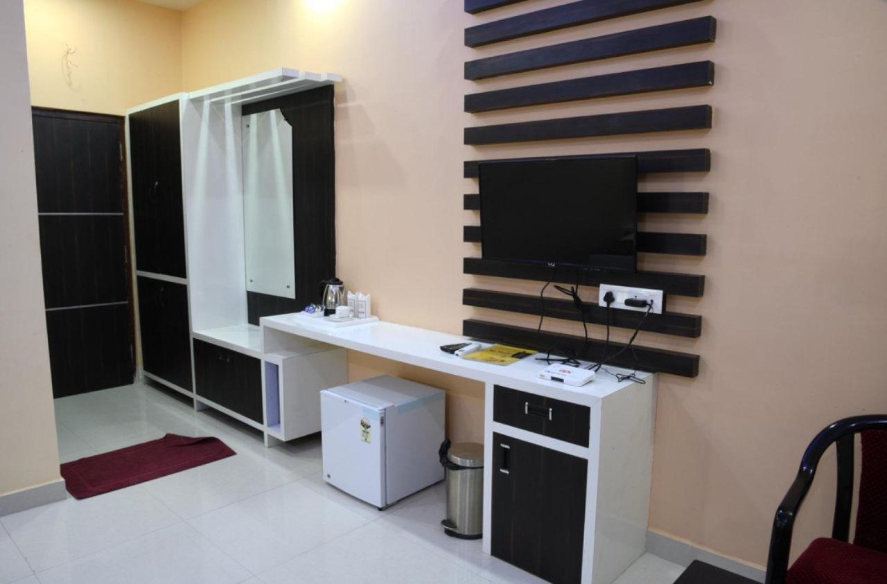 Hotel Mariya International Bodh Gaya Exteriör bild